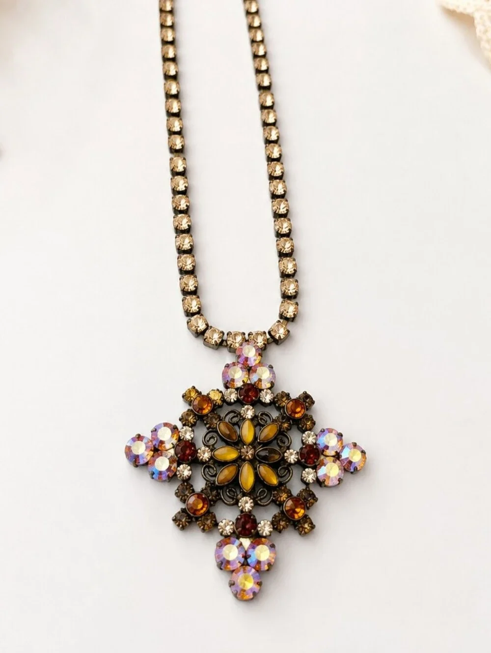 ✨ Vintage Sorrelli Amber & Iridescent Crystal Statement Necklace